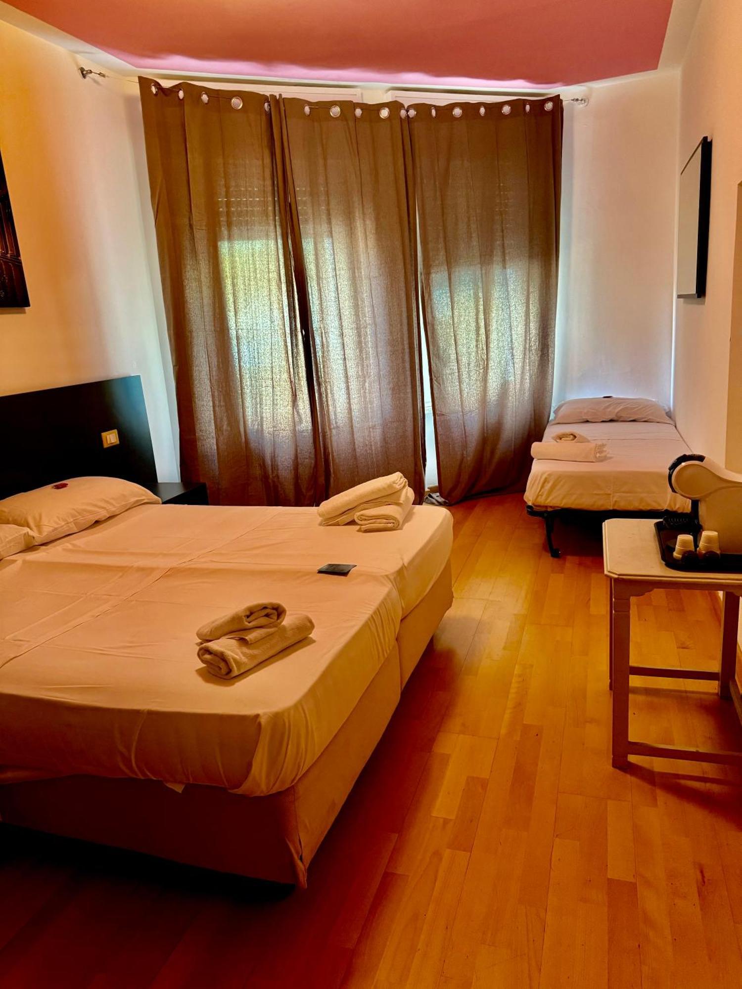 Apartment Affitta Camera *